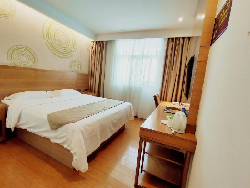Greentree Inn Jiangxi Fuzhou Gandong Bridge Express Hotel Dış mekan fotoğraf